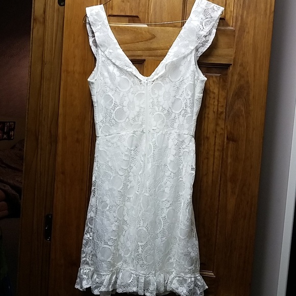 Dress - Picture 6 of 6